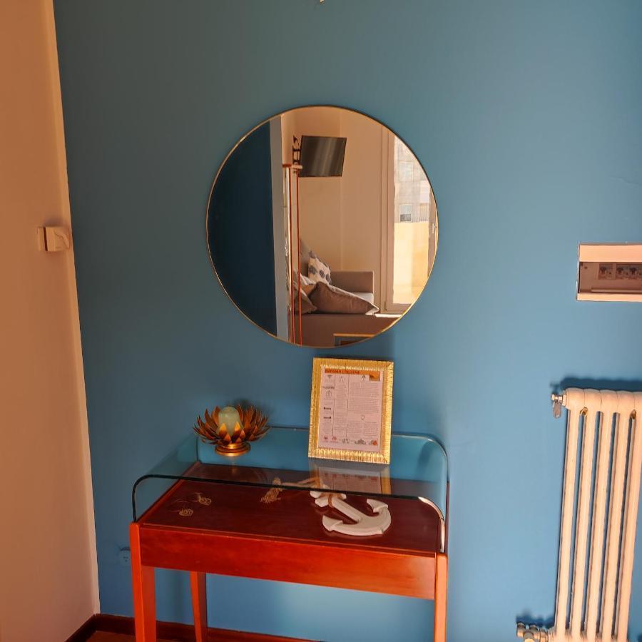 Apartamento Tramonto In Baia Pésaro Exterior foto