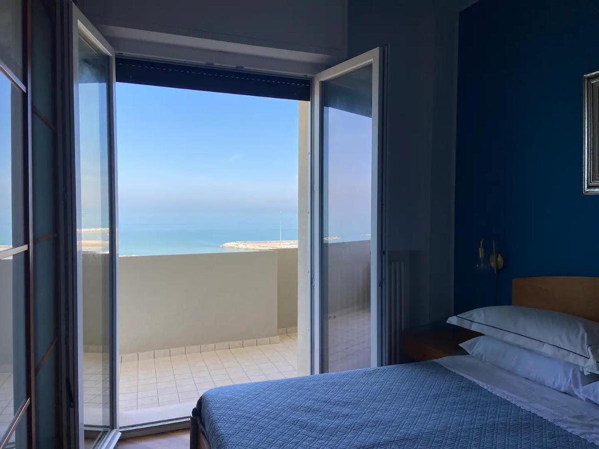 Apartamento Tramonto In Baia Pésaro Exterior foto