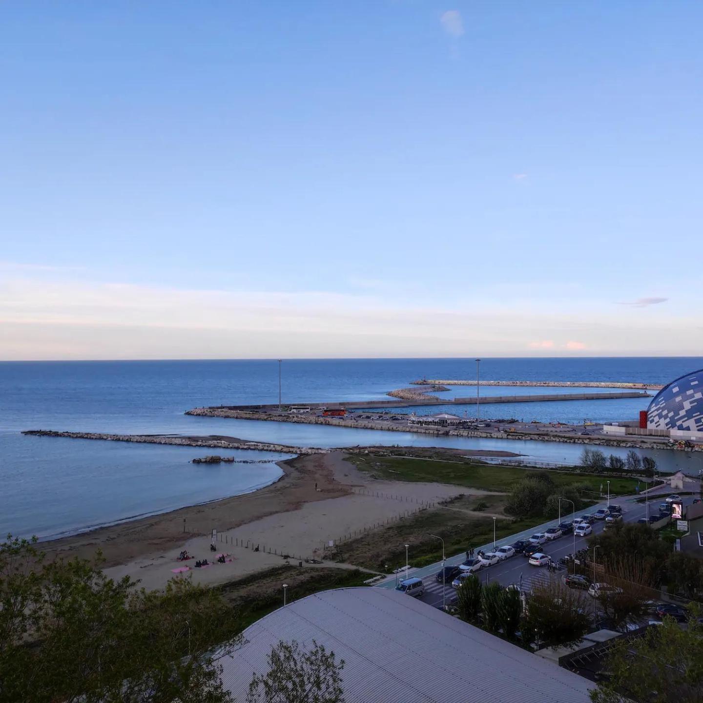 Apartamento Tramonto In Baia Pésaro Exterior foto